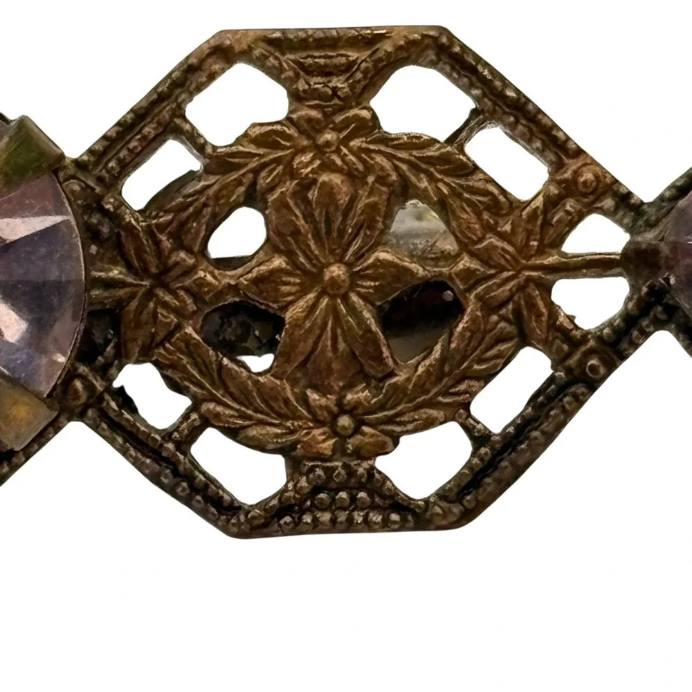 Vintage Brooch Pin Gold Tone Filigree Purple Rhinestones Victorian‎ Dainty 2